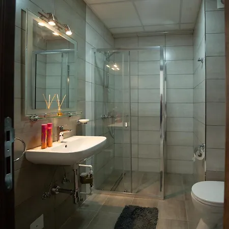 Petkovic 48 * ג'אגודינה